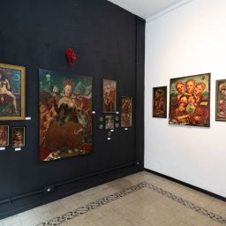 Nero Gallery